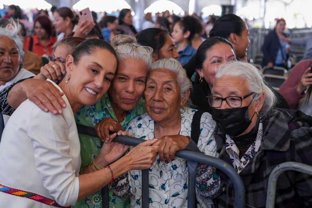 Bienestar consolida Pensiones y Programas de Salud y apoyo a comunidades rurales